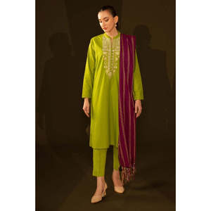 Camisa y Dupatta de Satén Bordado con Jacquard Verde para Mujer - Product Image 2