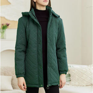 Extérieur ROYAL VERT FEMME Logo personnalisé Veste respirante Remplissage en coton 100% Chaud Ajusté Élégant Capuche amovible authentique - Product Image 4