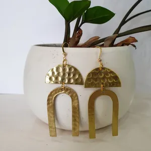 ต่างหูทองเหลืองทำด้วยมือลายความรักและนางฟ้าชุบทองเครื่องประดับแฟชั่นสำหรับผู้หญิงคุณภาพสูงในอินเดีย - Product Image 6