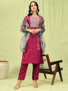 Ensemble Kurti pantalon en soie pour femmes, broderie florale, vêtements de tous les jours, ensemble coordonné, au meilleur prix, belle collection d'été, personnalisé - Product Image 4