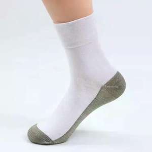 ถุงเท้ากีฬาสำหรับผู้ใหญ่ทั้งชายและหญิงผ้าคอตตอนแห้งเร็วระบายอากาศได้ดีพิมพ์ลายโลโก้ได้ตามต้องการ - Product Image 3