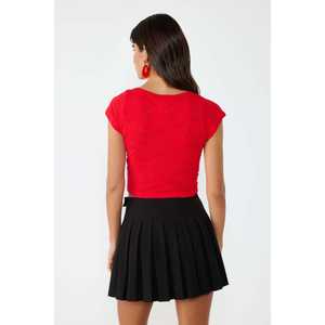 เสื้อครอปแขนสั้นลูกไม้ - Product Image 5