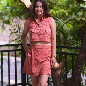 ชุดกระโปรงทรงครอปสำหรับผู้หญิงชุดกระโปรงพิมพ์ลายบล็อกด้วยมืองานฝีมือมาใหม่ - Product Image 1