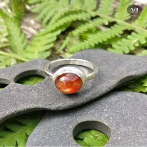 Bague en pierres précieuses améthyste cabochon rond de la plus haute qualité 8x10mm en taille bague de réglage en laiton pour la vente d'été - Product Image 2