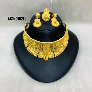 Conjuntos de Joyería de Flores Chapados en Oro para Mujer, Collares de Latón con Cadena de Caja, Estilo Religioso para Bodas y Fiestas - Product Image 1