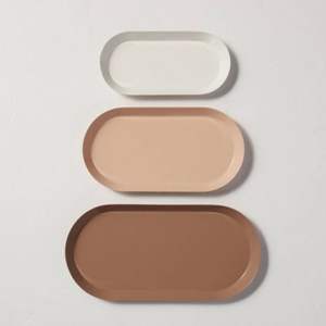 Elaborado con detalles intrincados y una elegante bandeja organizadora de metal de color esmalte es tan práctico como hermoso - Product Image 6