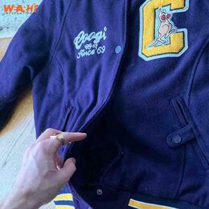 แจ็กเก็ตผ้ากำมะหยี่ปักลายสำหรับฤดูหนาวปกตั้งสไตล์ฮิปฮอปเบสบอลตัวอักษรออกแบบได้ตามต้องการ - Product Image 6