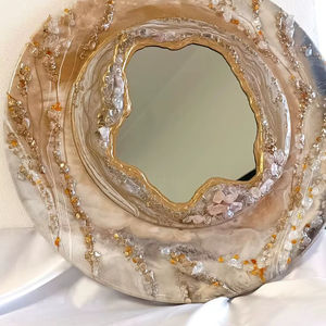 Cadre photo mural en os de buffle fait main moderne et durable pour le salon, décoration d'intérieur - Product Image 1