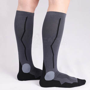 Chaussettes de football ajustables à séchage rapide respirantes légères de haute qualité pour hommes Chaussettes de football - Product Image 3