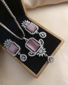 Conjunto de Joyería de Moda al por Mayor 2026, Collar y Aretes de Acero Inoxidable con Circonita de Colores para Mujer, Joyería Artificial para Bodas y Fiestas - Product Image 2