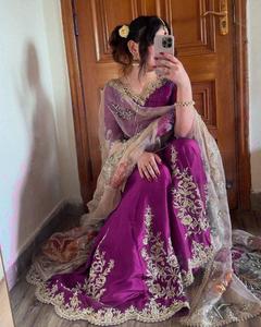 Nouveauté dernier haut brodé de créateur avec séquence en chinon et impression numérique en gharara et organza avec bordure en dentelle Dupatta - Product Image 6