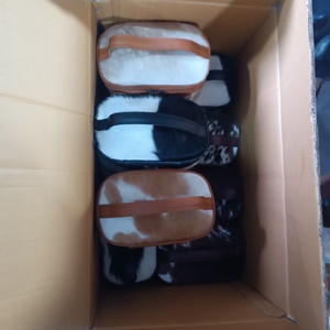 Bolso Bandolera de Cuero Vacuno Occidental Ecológico con Cremallera y Diseño Personalizado, Bolso de Mano Moderno para Uso Diario y Cosméticos - Product Image 3