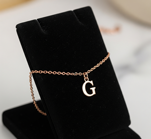 Venta caliente pulsera de plata esterlina chapada en oro letra encanto colgante minimalista uso diario cadena de eslabones finos regalo para - Product Image 5