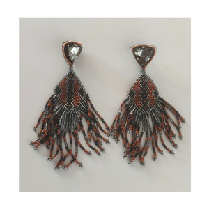 Los mejores pendientes de borla largos con cuentas de diseño azteca tribal mexicano bordados a mano a precio directo de fábrica - Product Image 1