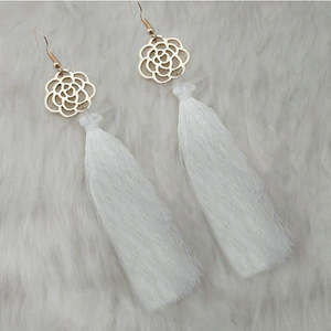 Tip Top Fashions Goujon Classique Fil Blanc Plaqué Or Gland Conception Motif Géométrique pour la Fête Fait En Laiton Diamant - Product Image 1