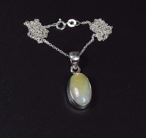 จี้เงินแท้925ทำด้วยมือพร้อมพลอยโอปอลไฟชุบทองของขวัญแต่งงานที่สมบูรณ์แบบสำหรับความรักประทับด้วยเครื่องประดับ925 - Product Image 3