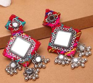 ต่างหูประดับลูกปัดรูปดียา งานแฮนด์เมด ต่างหูประดับลูกปัดหลายเม็ด ต่างหูสำหรับผู้หญิง เครื่องประดับสำหรับงานเทศกาล ราคาดีที่สุด - Product Image 5