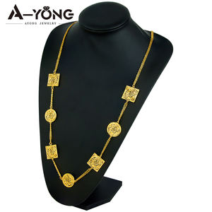 Collana Classica Moderna per Donne Europa e America Placcata in Oro 18k Elegante Collana Lunga per Matrimoni e Feste - Product Image 1