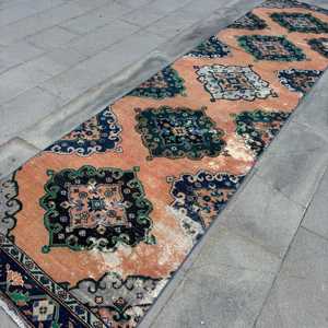 Tapis turc 3,2x12,7 pieds, tapis floral bleu et marron en laine - Product Image 3