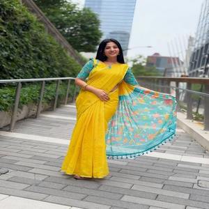Saree indien moderne pour les fêtes et les soirées disponibles à la vente - Product Image 3