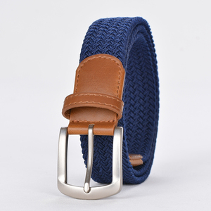 Ceinture élastique ajustable en cuir tressé blanc pour homme avec logo personnalisé - Product Image 4