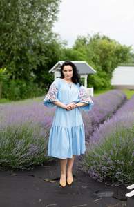 Occasion porter des robes ukrainiennes brodées de fleurs pour les femmes col rond concepteur mi-longueur unique meilleures robes ukrainiennes - Product Image 6