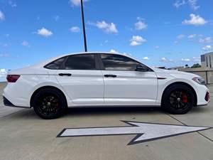 USADO LHD/RHD 2024 V0LKSWAGEN JETTA GLI 40TH ANNIVERSARY EDITION - Product Image 2