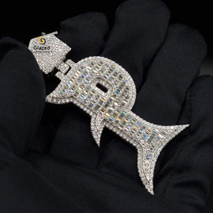 Pendentif de créateur lettre P en argent sterling 925 orné de moissanite VVS Clarity et de diamants ronds taille brillant - Product Image 5