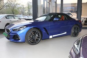 BMW Z4 SDrive30i 2024 d'occasion, transmission automatique sport 8 vitesses, conduite à gauche, intérieur foncé, 7 places, propulsion arrière - Product Image 2