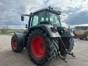 Compre el Tractor Fendt 140HP 4WD Avanzado con Control de Precisión del Motor para una Mayor Productividad Agrícola - Product Image 2