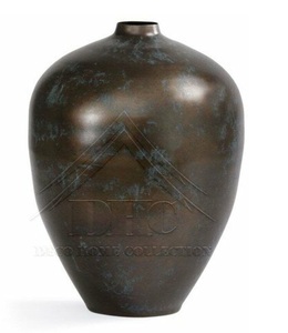 Vase à fleurs en fer robuste de Style côtier finition multicolore brillante déclaration audacieuse décor de table pour mariage ou décor de chambre - Product Image 4