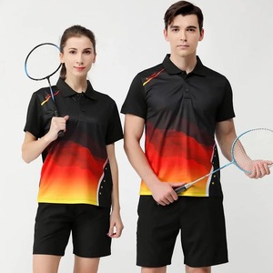Vêtements de tennis confortables du meilleur fabricant avec logo personnalisé, meilleure vente de vêtements de sport à bas prix - Product Image 3