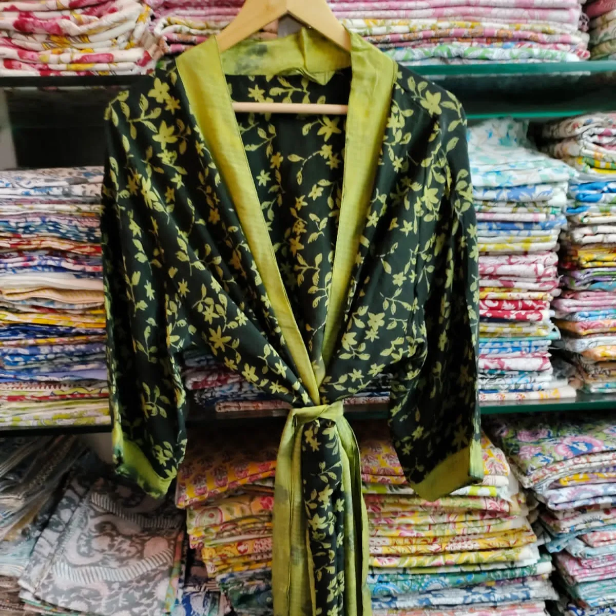 Neuankömmling Bademantel Kimono Mit Verstellbarem Gürtel Brautjungfer Geschenke Seide Kimono Roben Für Frauen Indisches Bademantel