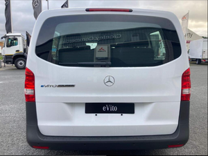 Mercedes-Benz E-Vito PRO Tourer 2019-2024, Automático, Tracción Delantera, Diésel, Asientos de Cuero, Volante a la Derecha, Auto Usado, Techo Panorámico, 9 Plazas - Product Image 4