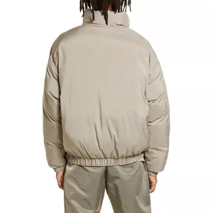 Chaqueta de Plumón de Invierno para Hombre de Alta Calidad, Color Beige, Cierre de Cremallera 1/4, Acolchada, Estilo Anorak, Talla Grande - Product Image 2