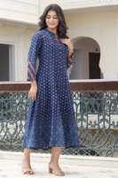 Ensemble 2 pièces Anarkali Kurta pour femme en rayonne bleue à imprimé floral, longueur cheville, écologique, séchage rapide, tissu doux et confortable, élégant