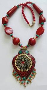 Con colgante en forma de media luna LAC Kashmiri collares de cuentas hechos con hueso, resina de cuerno y cuentas de vidrio tiendas de accesorios de moda - Product Image 5