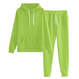 Conjunto de 2 piezas informal de invierno con estampado de talla grande y logotipo personalizado, sudadera para correr, pantalones de chándal, chándal para mujer - Product Image 6