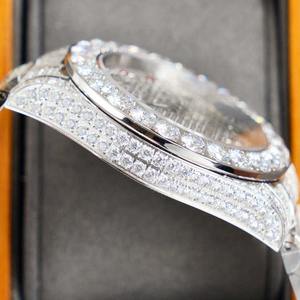 Reloj D-7 al por Mayor con Logotipo Personalizado, Reloj de Lujo para Hombre con Esfera Bling de Dos Tonos en Oro Blanco, Estilo Hip Hop con Cristales de Diamante - Product Image 1