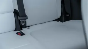MODEL Y Long Range 2022 d'occasion, faible kilométrage, automatique, toit ouvrant panoramique, feux LED, feux diurnes LED, 6 places, prêt à rouler - Product Image 6