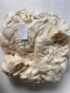 Cash Mery fibra de seda natural disponible en colores teñidos y naturales adecuados para tiendas de hilo y fibra para reventa - Product Image 2