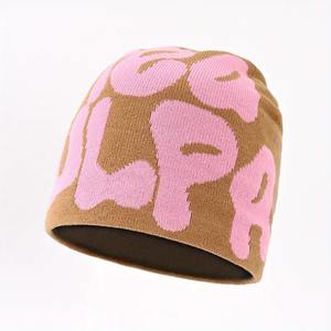 Chapeau beanie ample de qualité supérieure, respirant, imperméable, prêt pour les voyages, design en tricot doux pour un style urbain moderne - Product Image 3