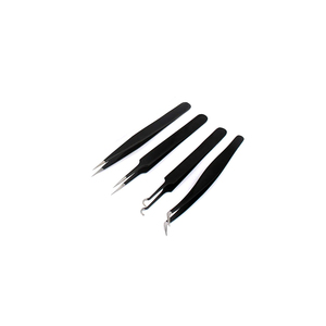 Pince à cils professionnelle en acier inoxydable pointu en or renouvelable Caractéristique antistatique Poignée noire durable Forme en L pour le volume - Product Image 1