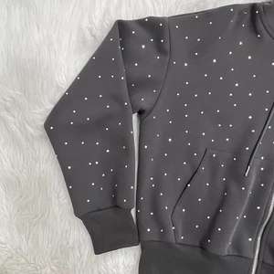 Chándales Deportivos Casuales Personalizados de Alta Calidad al por Mayor con Pedrería para Hombre, Chándales Ajustados para Hombre, Chándales Deportivos Desgastados para Hombre - Product Image 3