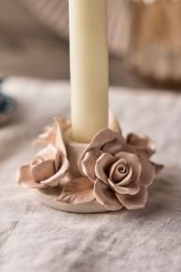 Porte-bougie coniques minimalistes en noir mat élégant pour les maisons modernes. Disponible aux prix de gros. - Product Image 4