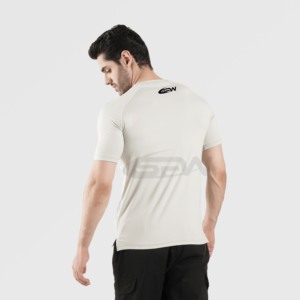 Chemise de fitness à séchage rapide de la sueur pour hommes, évaporation rapide, mélange de polyester, inserts en maille, léger, doux, excellent entraînement en plein air - Product Image 3