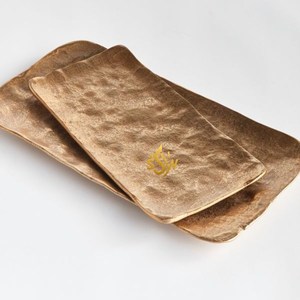 Bandeja de servicio de diseño elegante para decoración del hogar Bandejas de servicio de metal para artículos de cocina Hogar Hotel y restaurante en ventas desde la India - Product Image 2