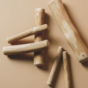 Bâton écologique de nettoyage des dents à mâcher pour chien en bois de café et anti-stress pour chiens de petite à moyenne taille - Product Image 5