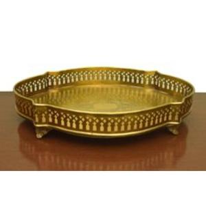 Bandeja de servicio de latón bellamente pulida con diseños intrincados, Perfecta para servir comida y mejorar la configuración de la Mesa - Product Image 2