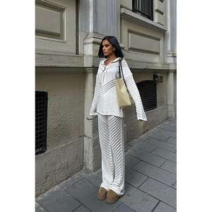 Ensemble à capuche en tricot ajouré Robin 9889 Tissu respirant - Product Image 1